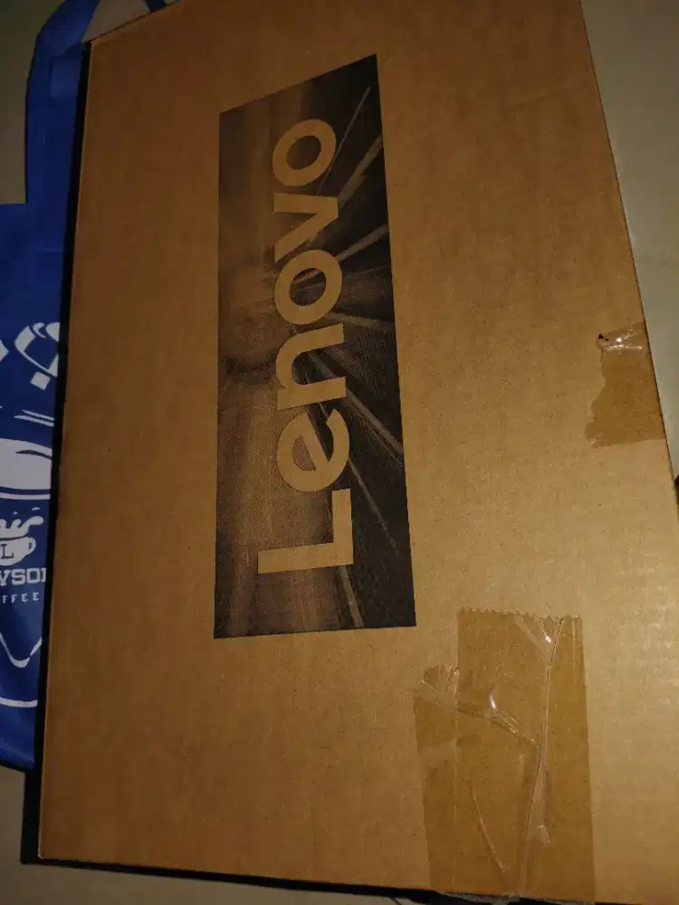 Lenovo IdeaPad 3 14 AU7