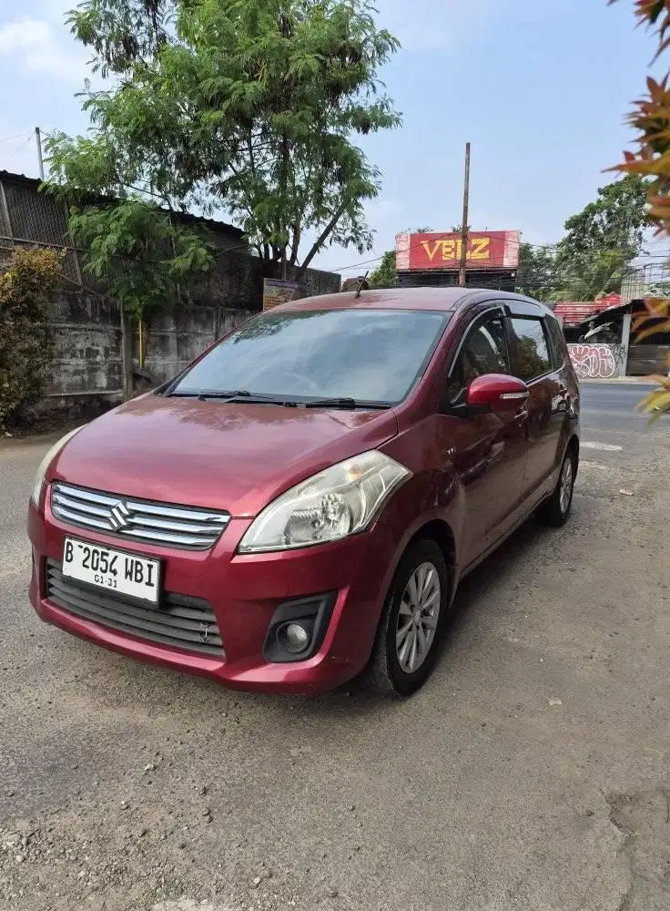 Ertiga GX Manual 2014 Merah janda 4jt