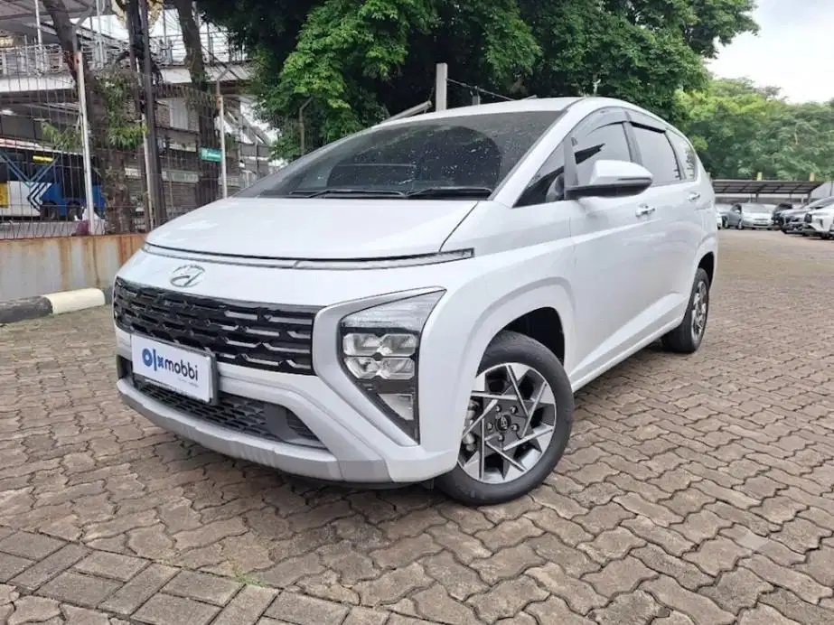 Pajak Panjang - Hyundai Stargazer 1.5 Prime Bensin-AT 2025
