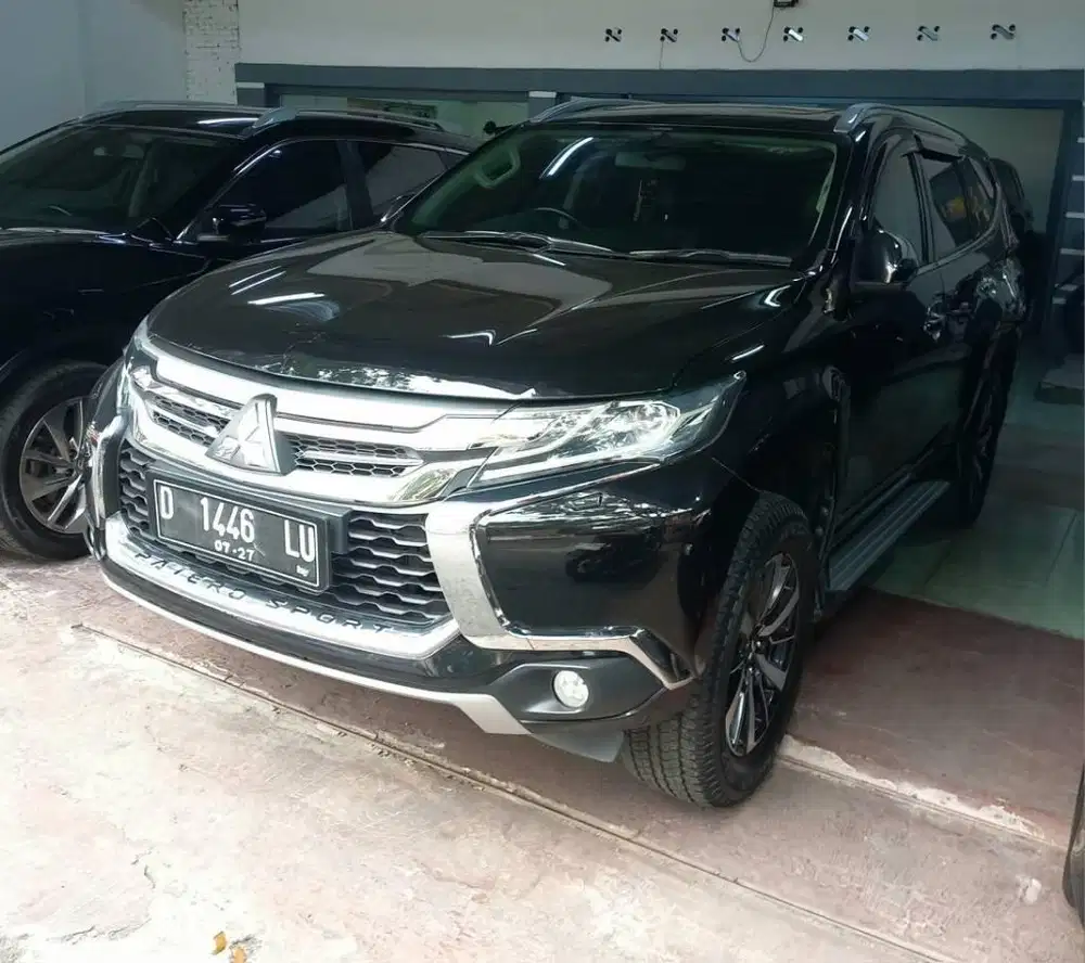 PAJERO SPORT DAKAR 2.4L AT 2016 LowKM 49rb RECORD MITSUBISHI BANDUNG