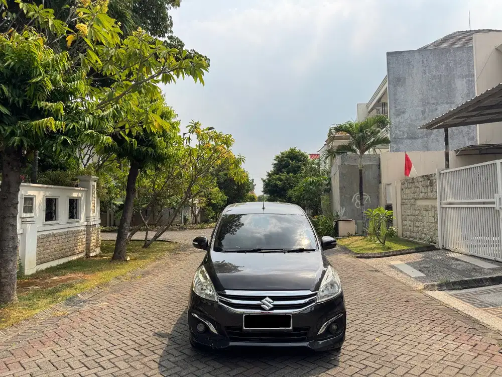 Suzuki Ertiga Diesel 1.4 Diesel Manual 2017 Grey Plat L