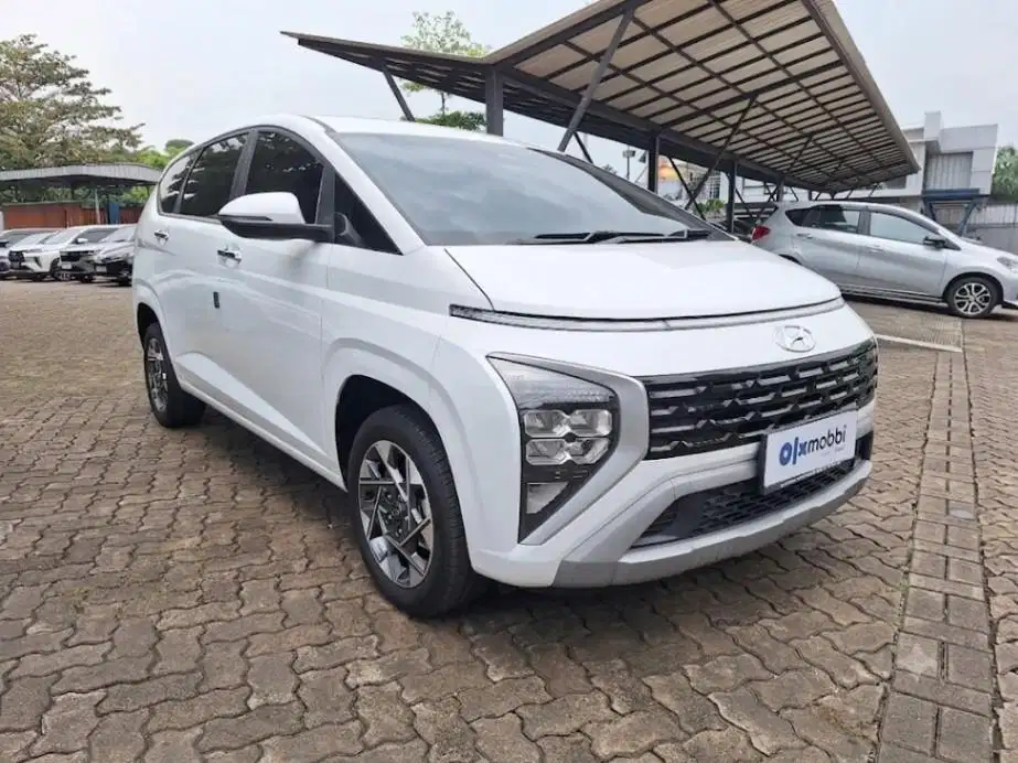 Pajak Panjang - Hyundai Stargazer 1.5 Prime Bensin-AT 2025