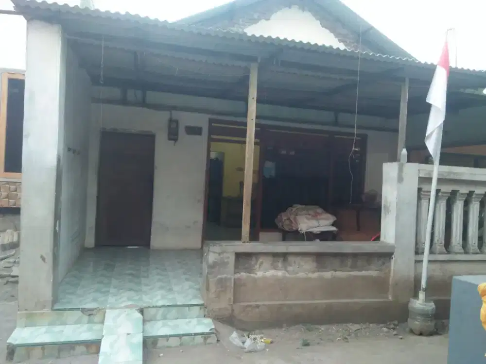 di jual rumah dan pekarangan