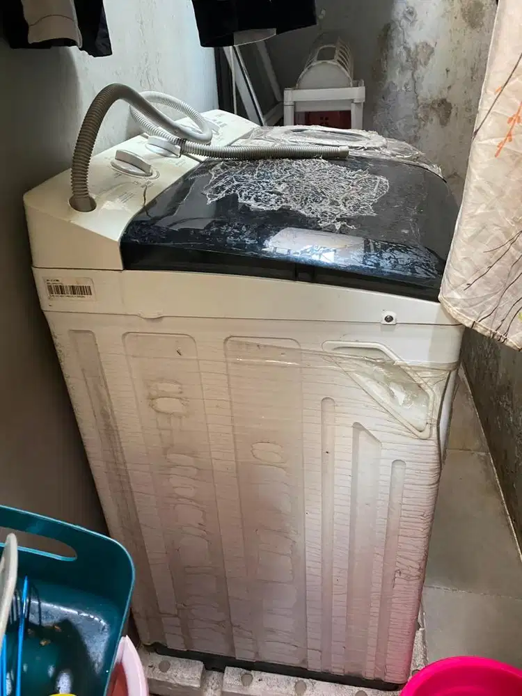 Mesin cuci bekas