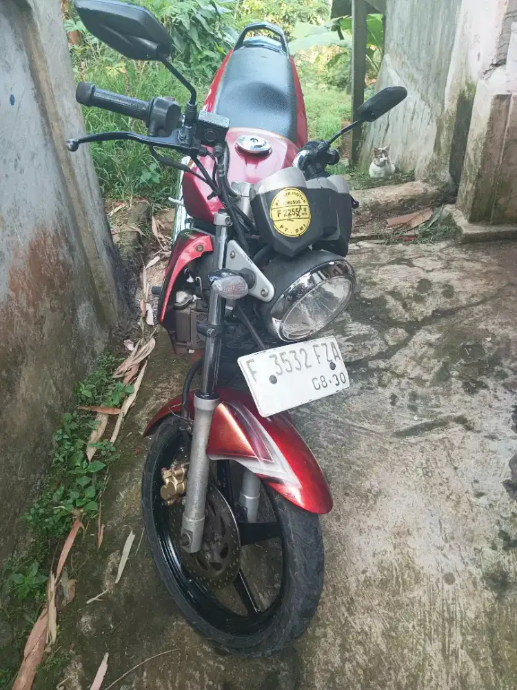 Jual cepat motor vixion thn 2009 7jt nego