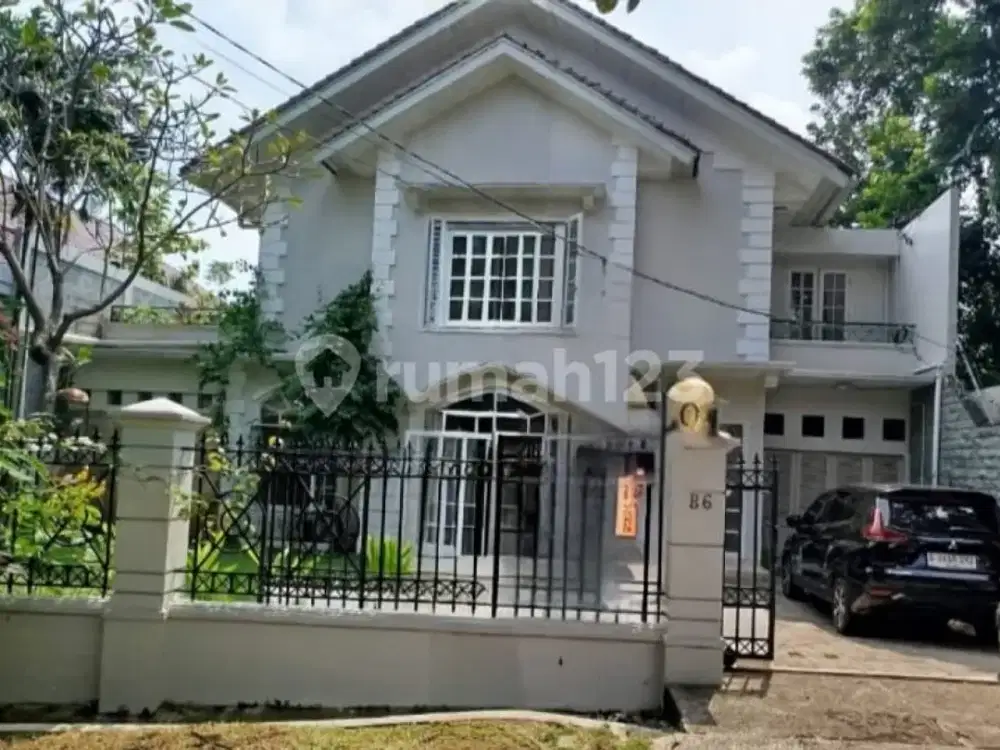 Dijual Rumah nyaman, asri& siap huni Jl. Berlian Buntu, Cilandak Barat, Jaksel