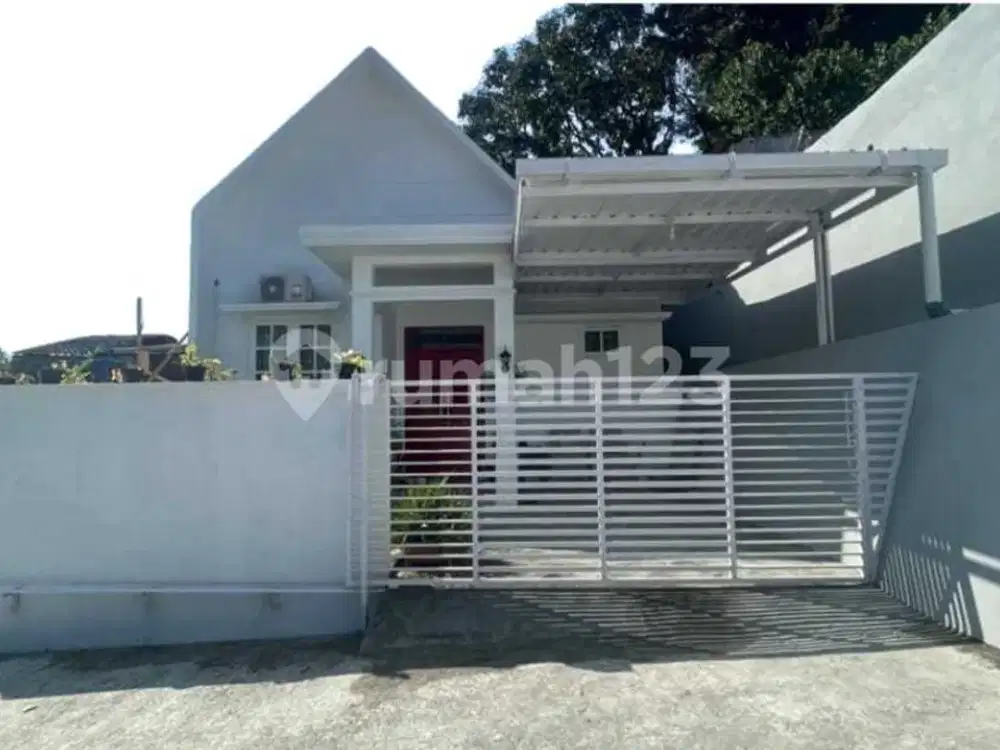 Dijual Rumah Siap Huni, Rapi Dan Asri di Griya Kartika Asri, Sraten, Gratak. Kec Kartosuro, Kab Sukoharjo.