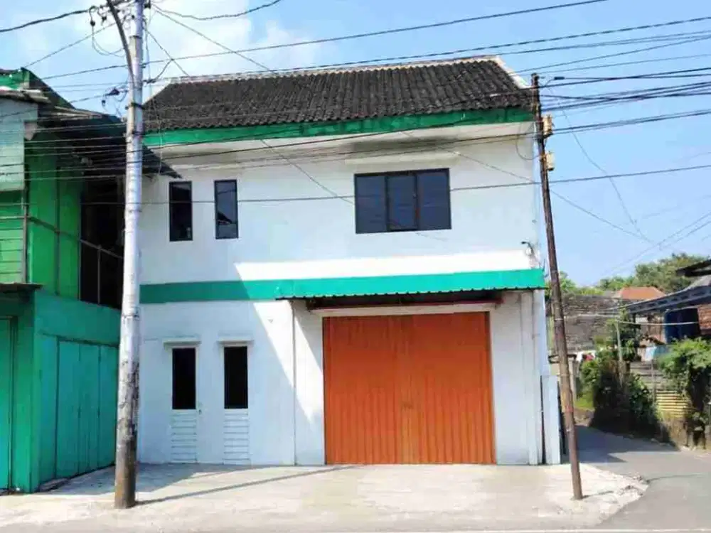 RUKO ATAU REMPAT USAHA STRSTEGIS DEKAT GOR  MANAHAN SOLO KOTA