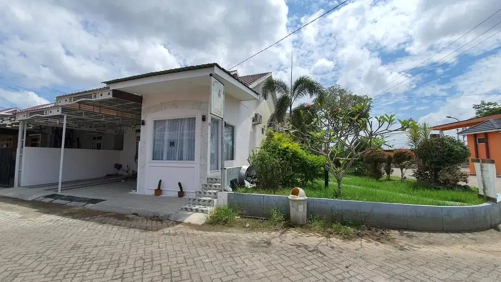 DI SEWAKAN RUMAH