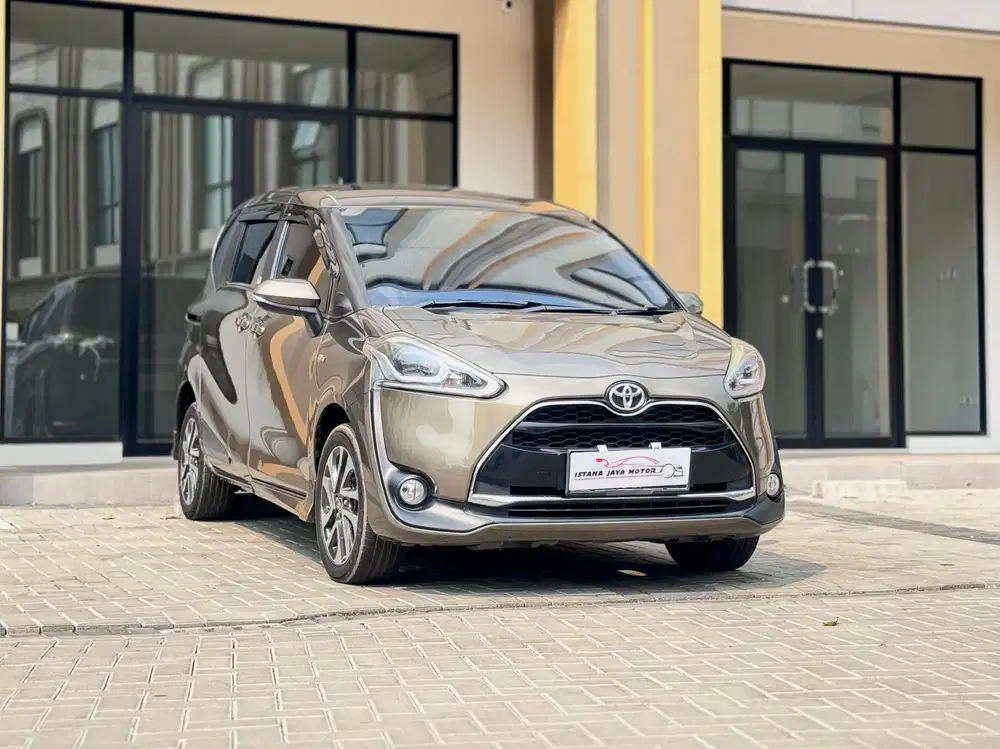 TOYOTA SIENTA 1.5 Q 2017