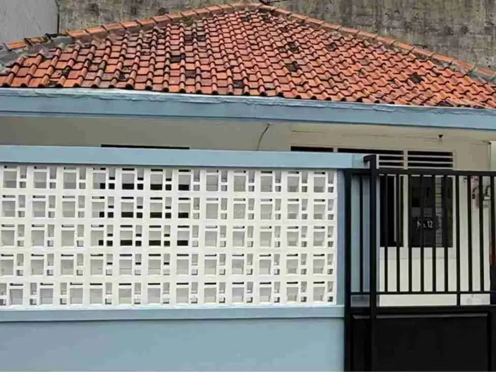 disewakan rumah di komplek yang nyaman dan aman daerah rawamangun