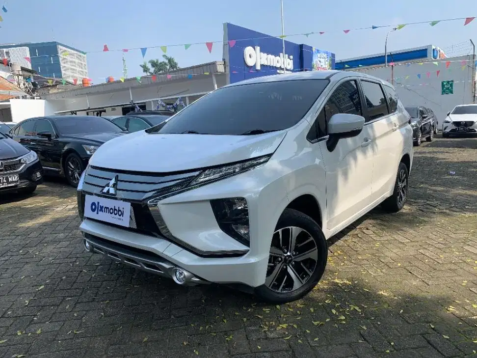 LOW DP Mitsubishi Xpander 1.5 Sport Bensin-AT 2019 CZE