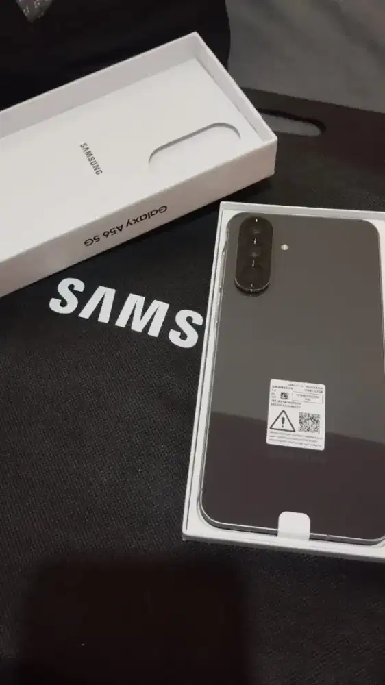 Samsung a56 5G Ram 12/256 Graphite