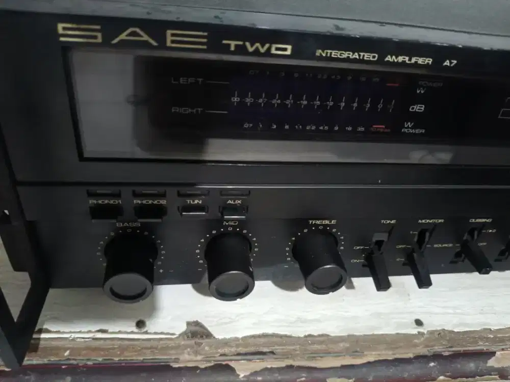 Jl ampli SAE A7. Original mulus Antik