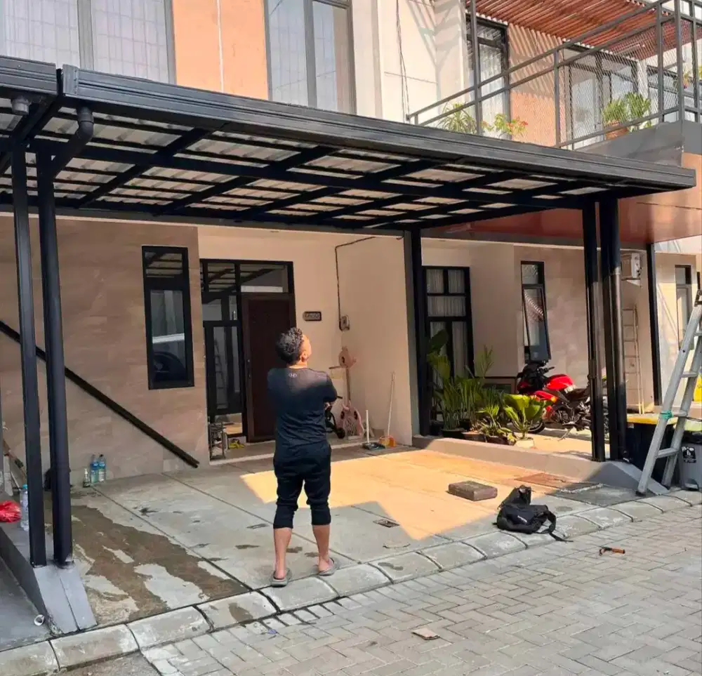 Kanopi baja ringan dan garasi