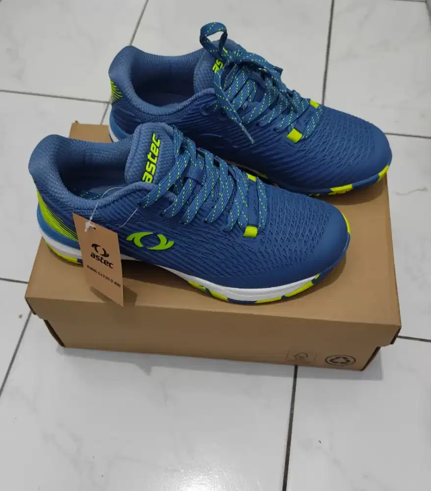 Sepatu Badminton Astec Mythos