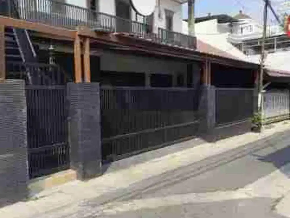 Jual Cepat Rumah 2lt, 7Kamar Tidur diKebayoran Baru Jakarta Selatan