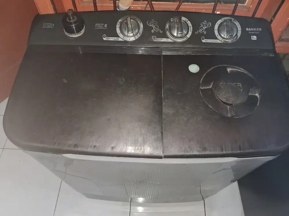 Mesin cuci SANKEN 8kg 2 tabung