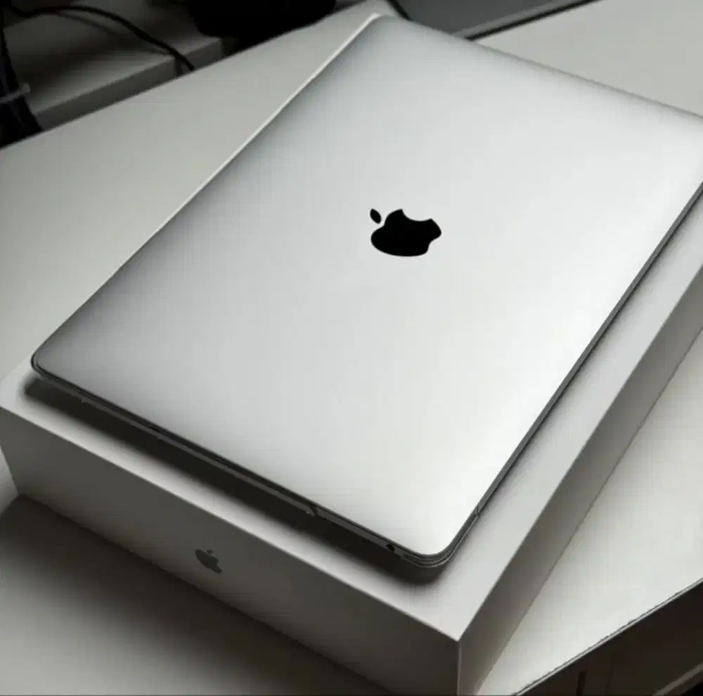 Terima Jual Beli Macbook Pro Air M1 M2 M3 M4  M5 iPhone iPad Ditampung