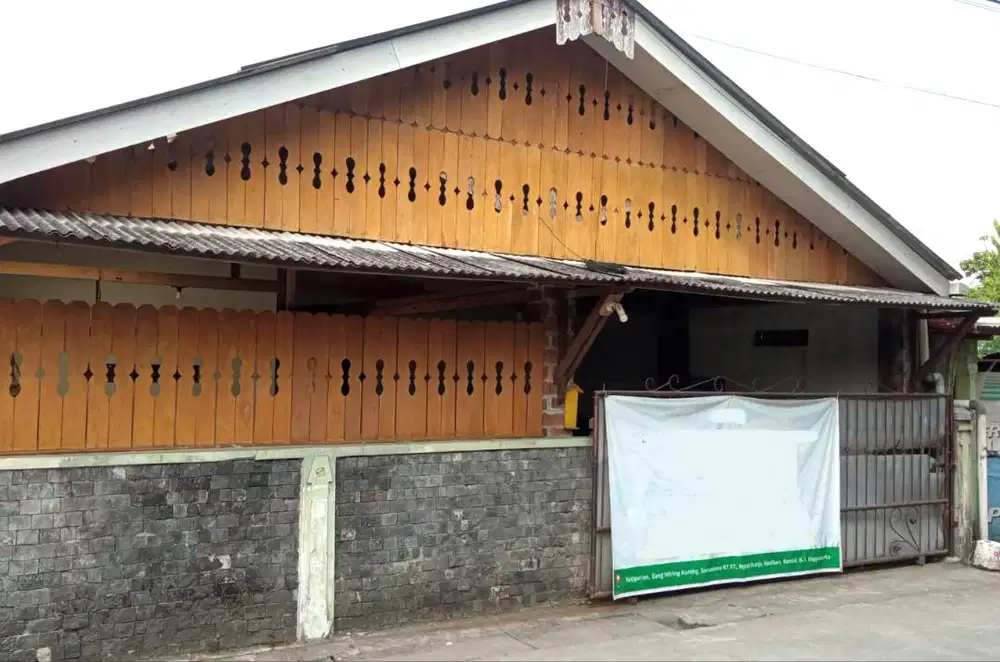 Rumah Strategis di Sonosewu dekat Soto Kadipiro