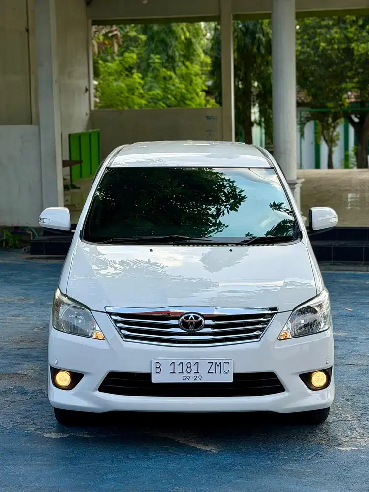 DIJUAL (DP 40jt) Grand Innova 2.5 V 2013 Diesel Automatic