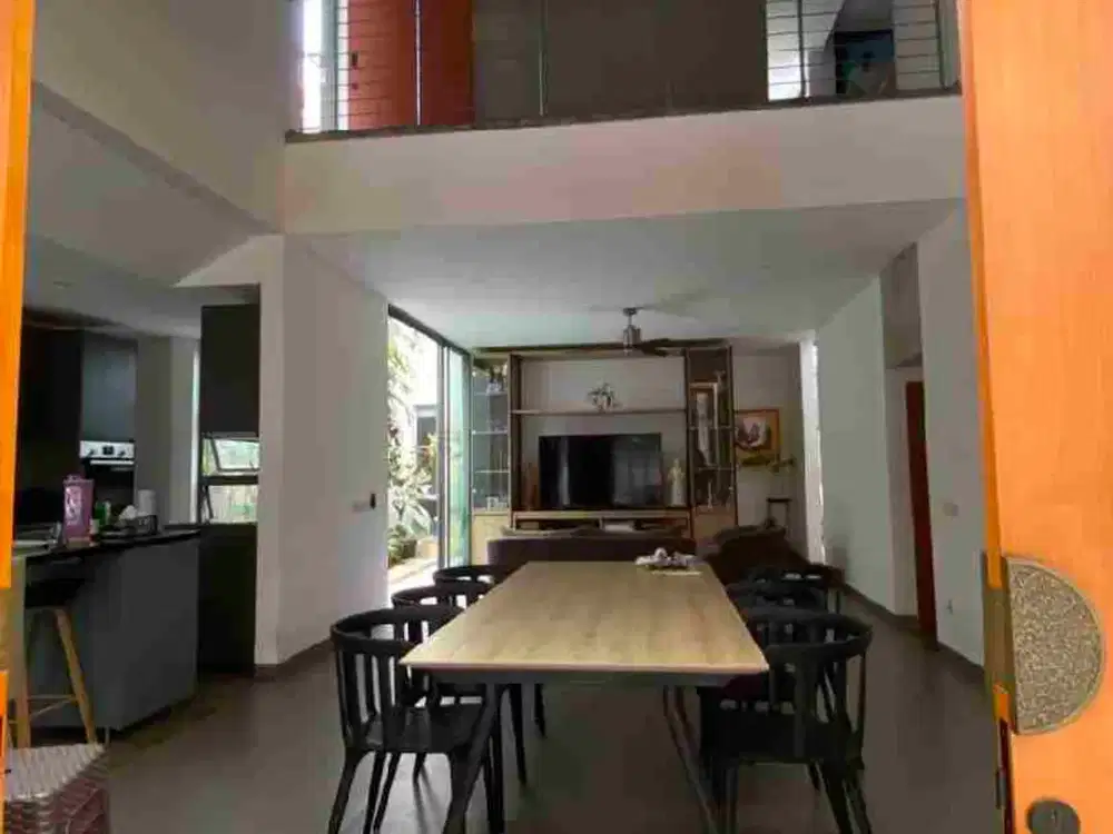 Rumah Cantik Mewah 2 Lantai di Sutera Jelita Alam Sutera