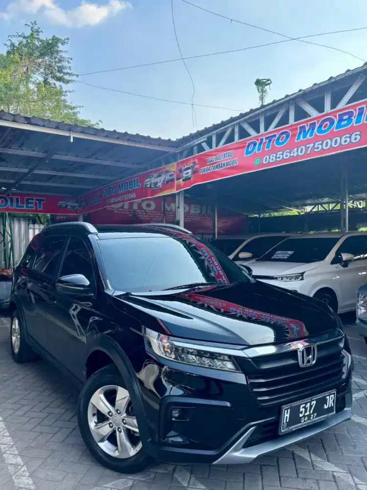 TDP 20 Juta HR-V 1.5 E CVT matic 2022 hitam Low ODO istimewa