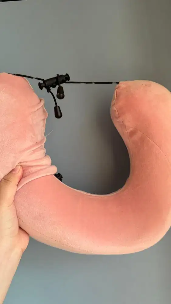 Miniso Bantal Leher Travel U Shape