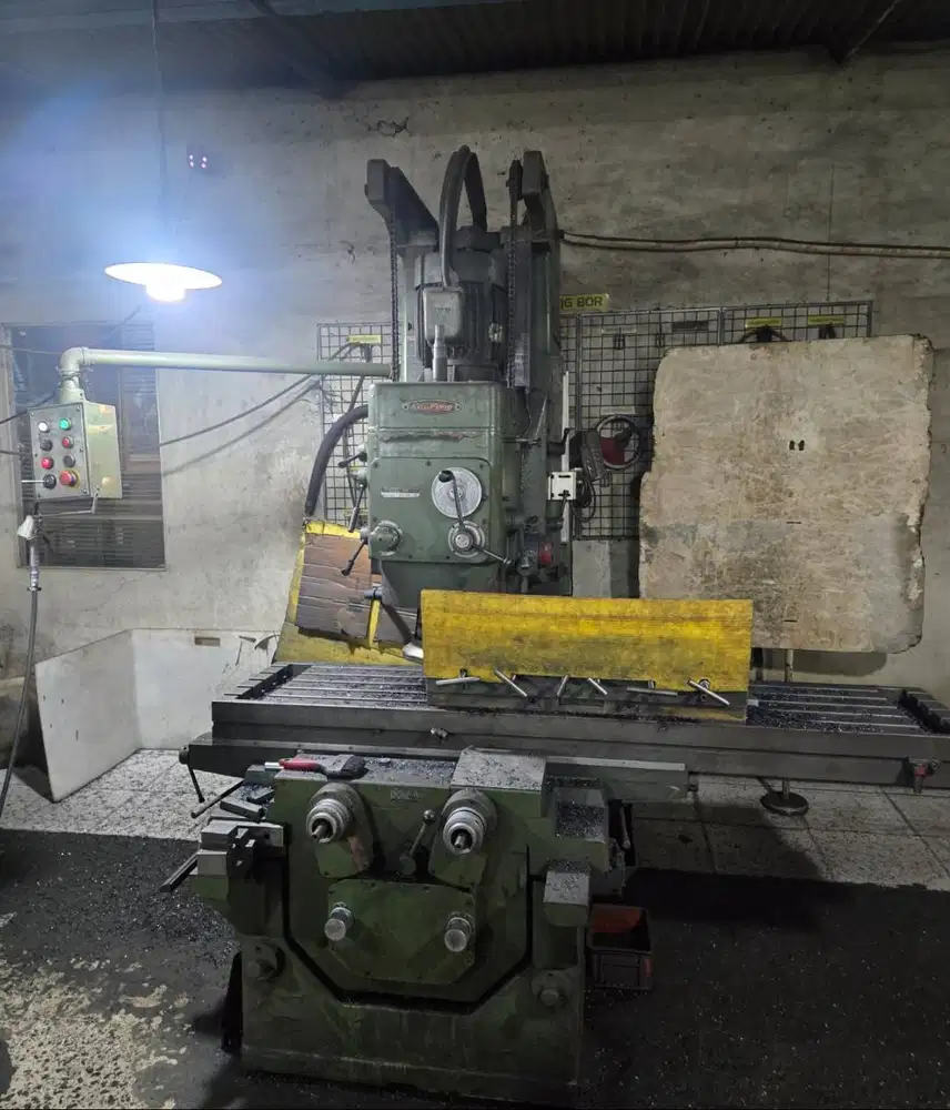JUAL MESIN MILLING SPINDLE NT50 TAIWAN JUMBO