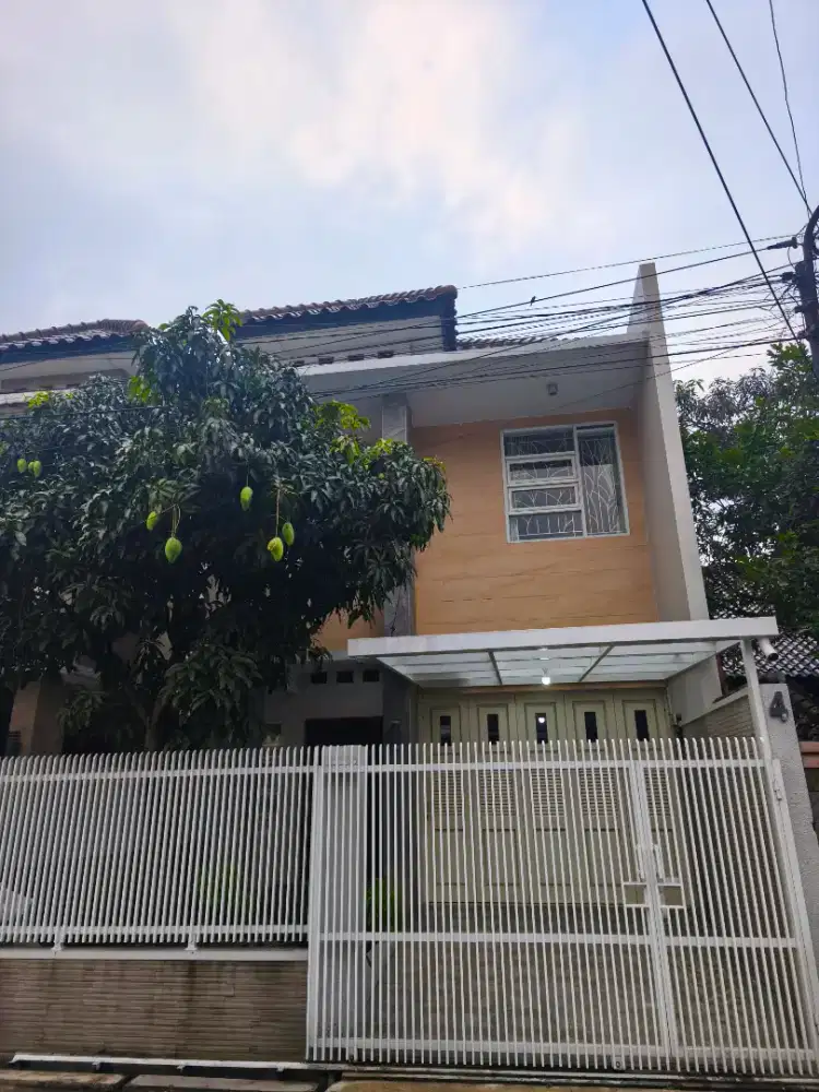 Disewakan Rumah 2 Lantai Bandung