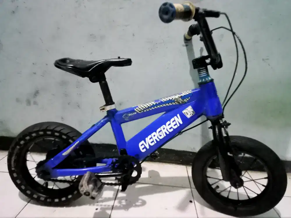 Dijual sepeda BMX merk EVERGREEN ring 12 kondisi msih bgus kker normal