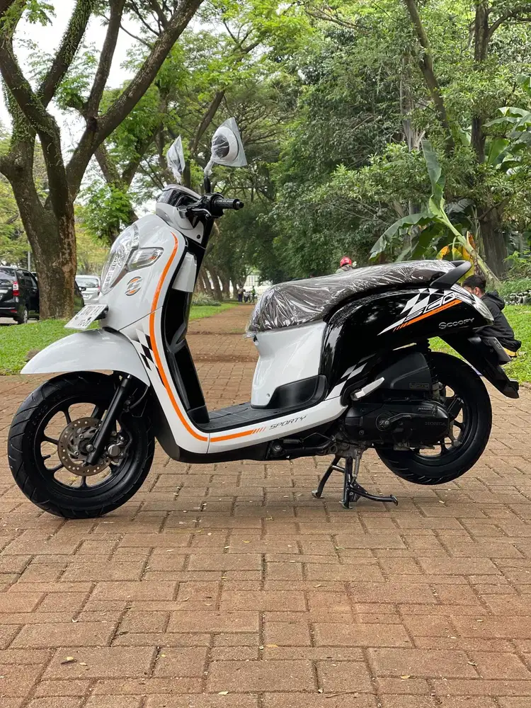 Kredit/Cash Honda Scoopy Sporty Tahun 2018