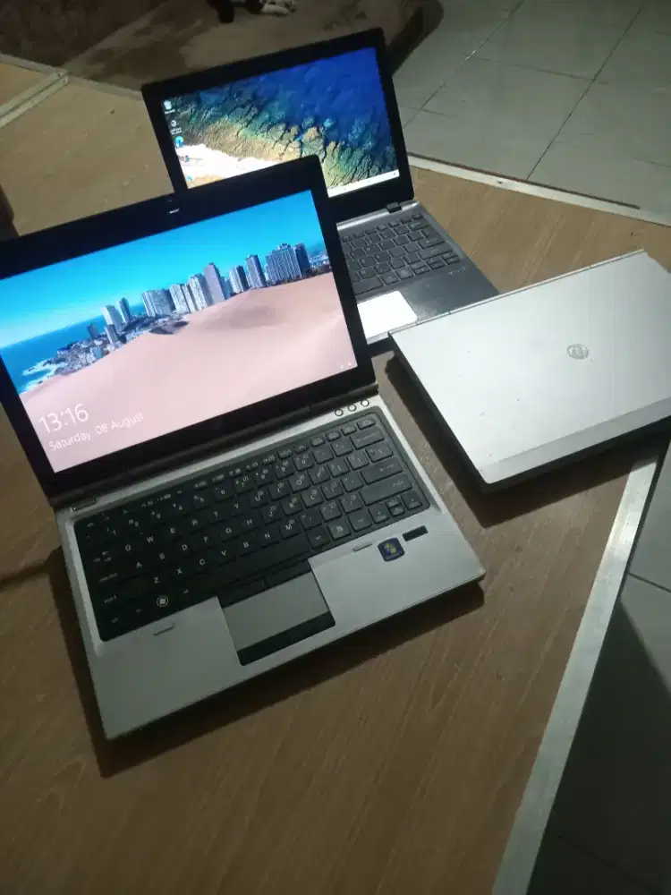 Laptop Tangguh standart militer