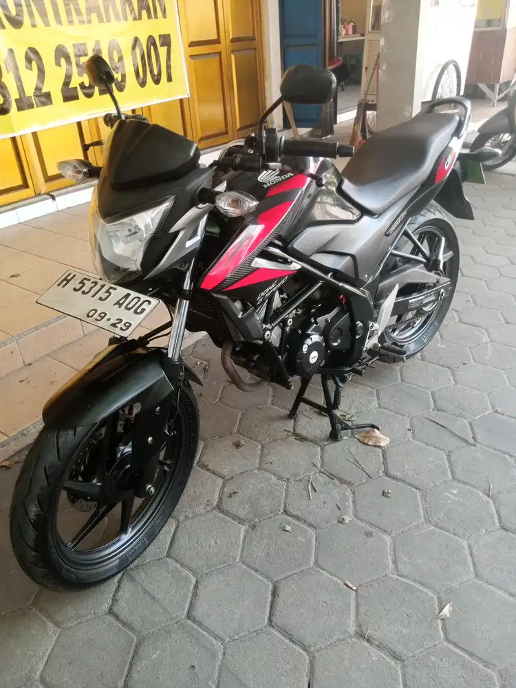 Honda CB 150 R 2013