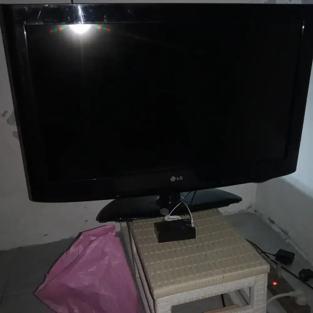 TV Lcd LG 32 Inch mulus