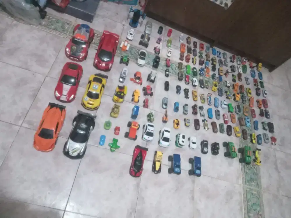 Hot wheels Diecast campur 156set