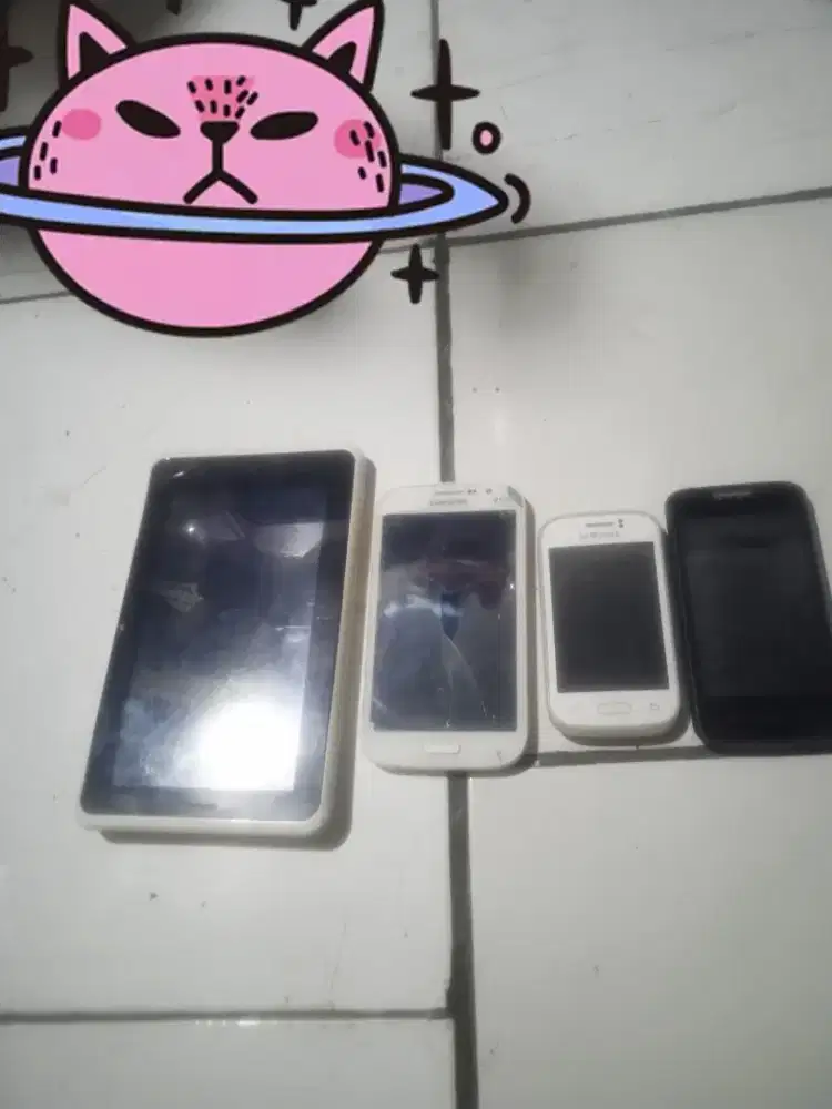 Dijual :Rp 400.000 , 4 Hp Mati, Hp Tidak Bisa Hidup , Bs Diambil Mesin