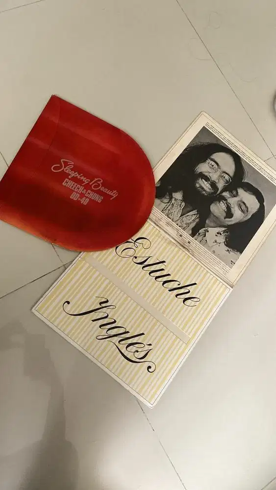 Piringan hitam atau vinyl