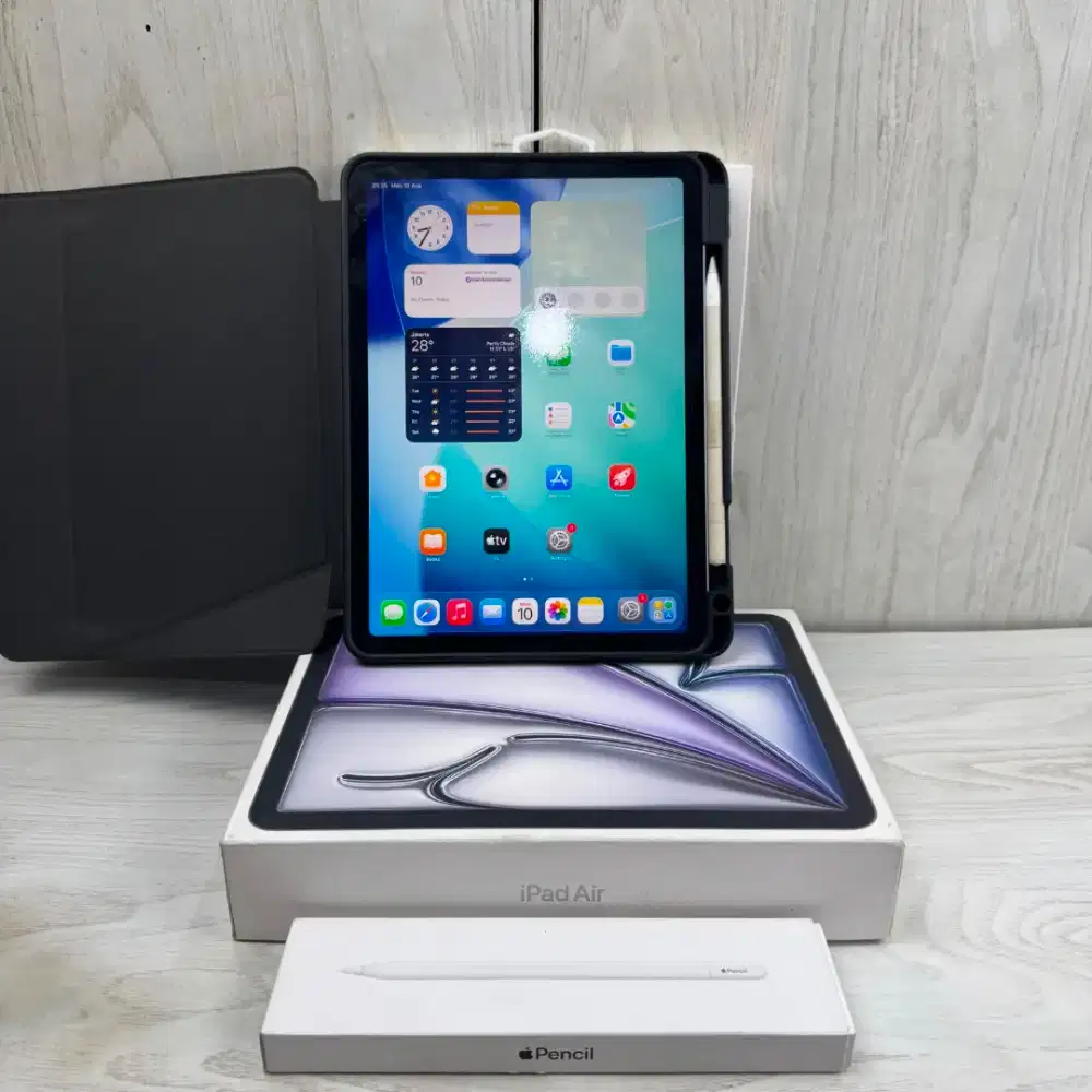 Ipad Apple Air M3 11 inch Ssd 128 lengkap mulus Ibox + apple pencil