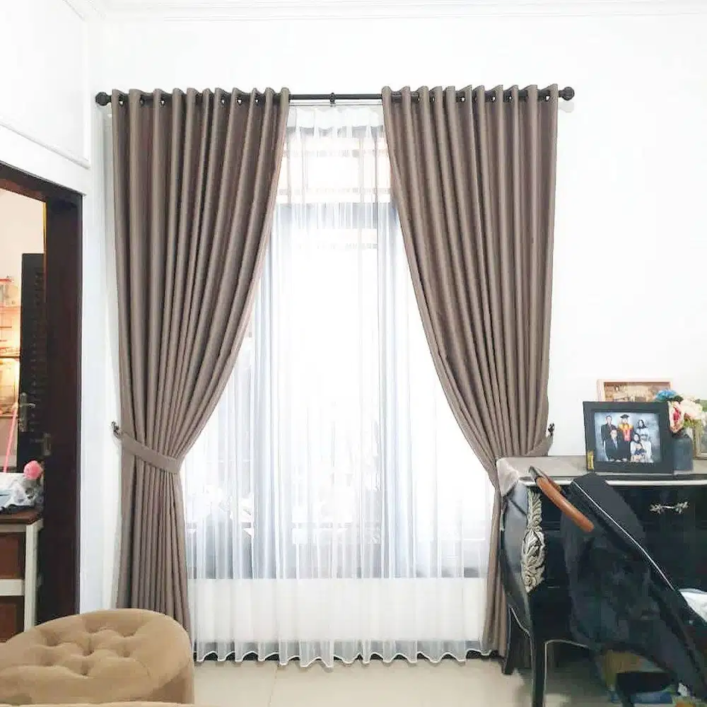 Jasa Pasang Gorden Custom Wallpaper Dinding 3D Gordyn Hordeng Korden