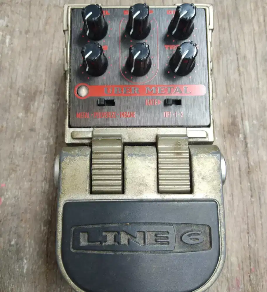 Efek gitar Line 6 Uber Metal