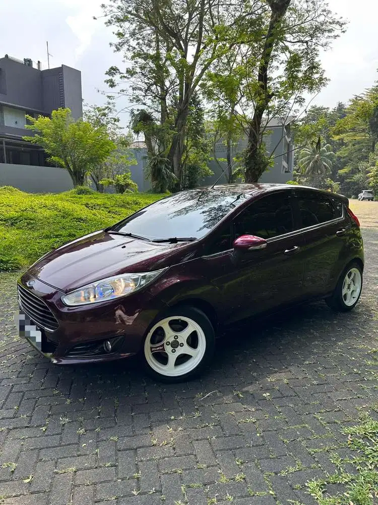 Ford Fiesta 2014 ungu at matic murah facelift bu bekas modif keyless