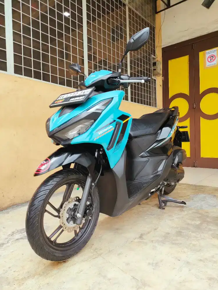 Honda Vario / Vario 125 Fi CBS ISS 2026, Blue Premium Metalic, Mulus.