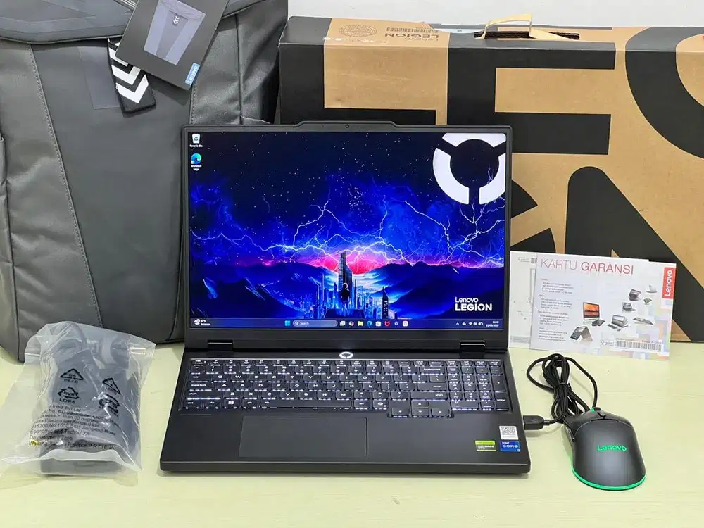 Lenovo Legion 5 i7-13650HX RAM 32 GB RTX 5050 8 GB Like New Garansi On