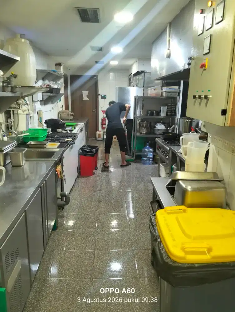 Mencari pekerjaan Kitchen Atau Clening Service