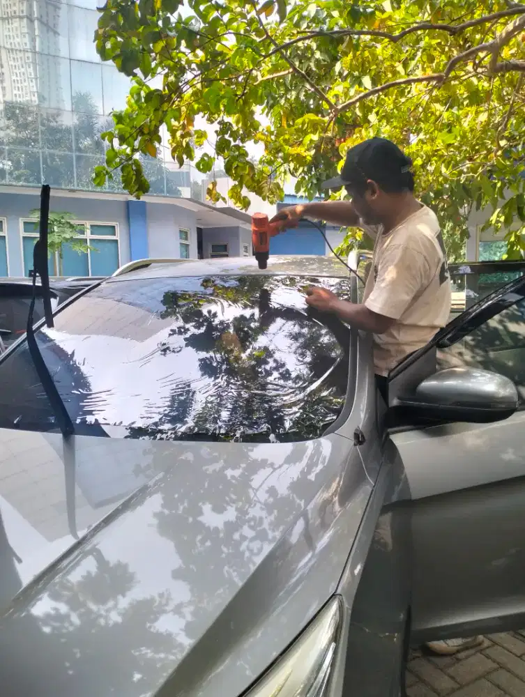 Solusi tepat pasang kaca film mobil biar adem