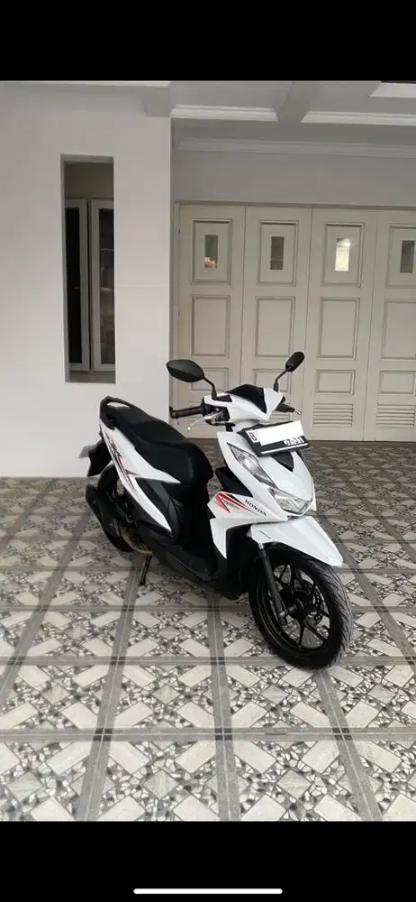 BEAT 2021 WARNA PUTIH