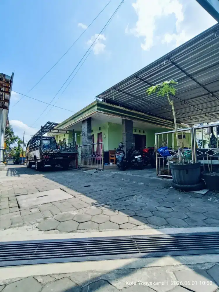Termurah, kost putra full penghuni dekat ke SMA 1 teladan Wirobrajan