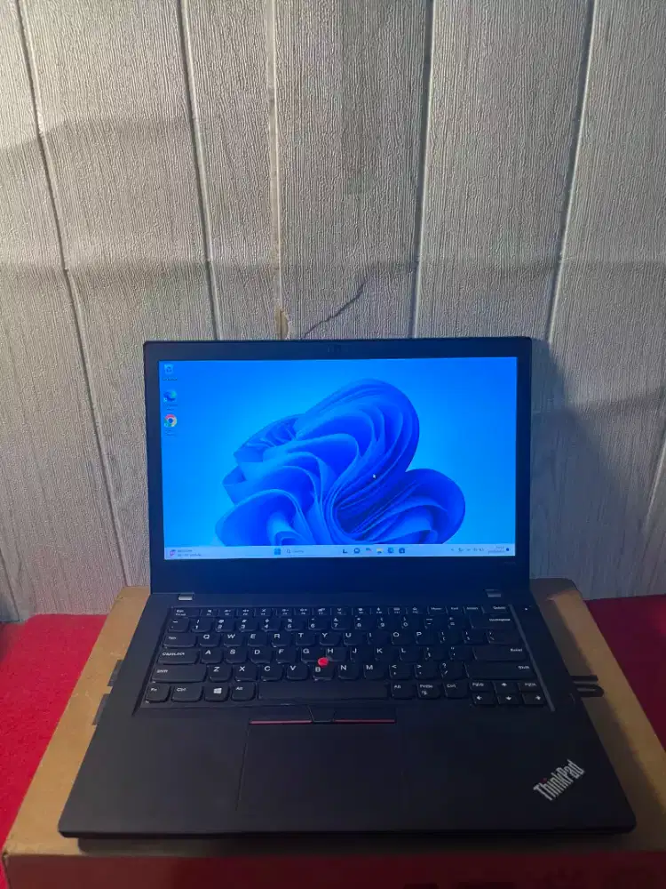 LENOVO THINKPAD T480 CORE I7 GEN8 RAM8GB SSD256GB SIAP PAKAI