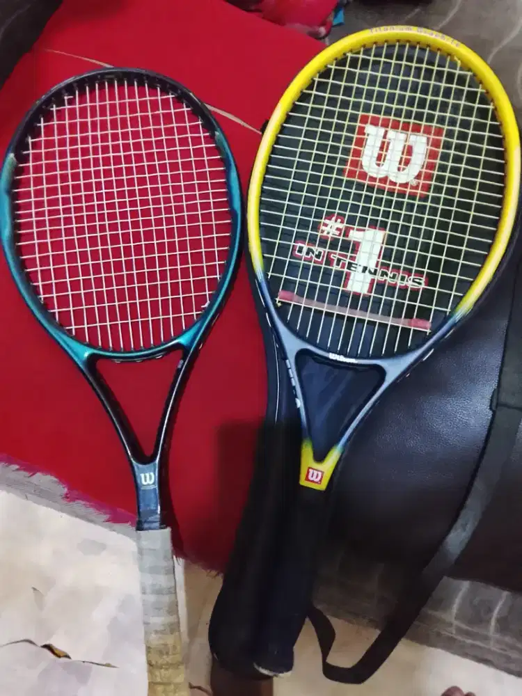 jual raket Wilson sepasang msh ok lama di simpan